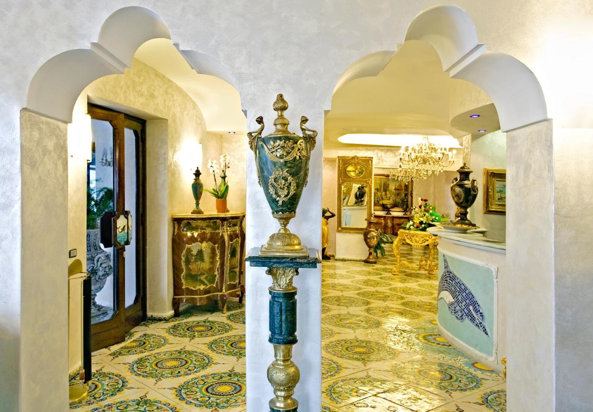 Strand Hotel Delfini Ischia Exterior photo